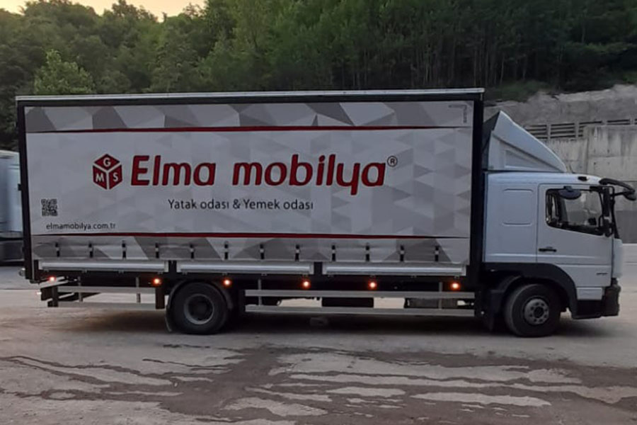 Elma mobilya kamyon branda tasarımı
